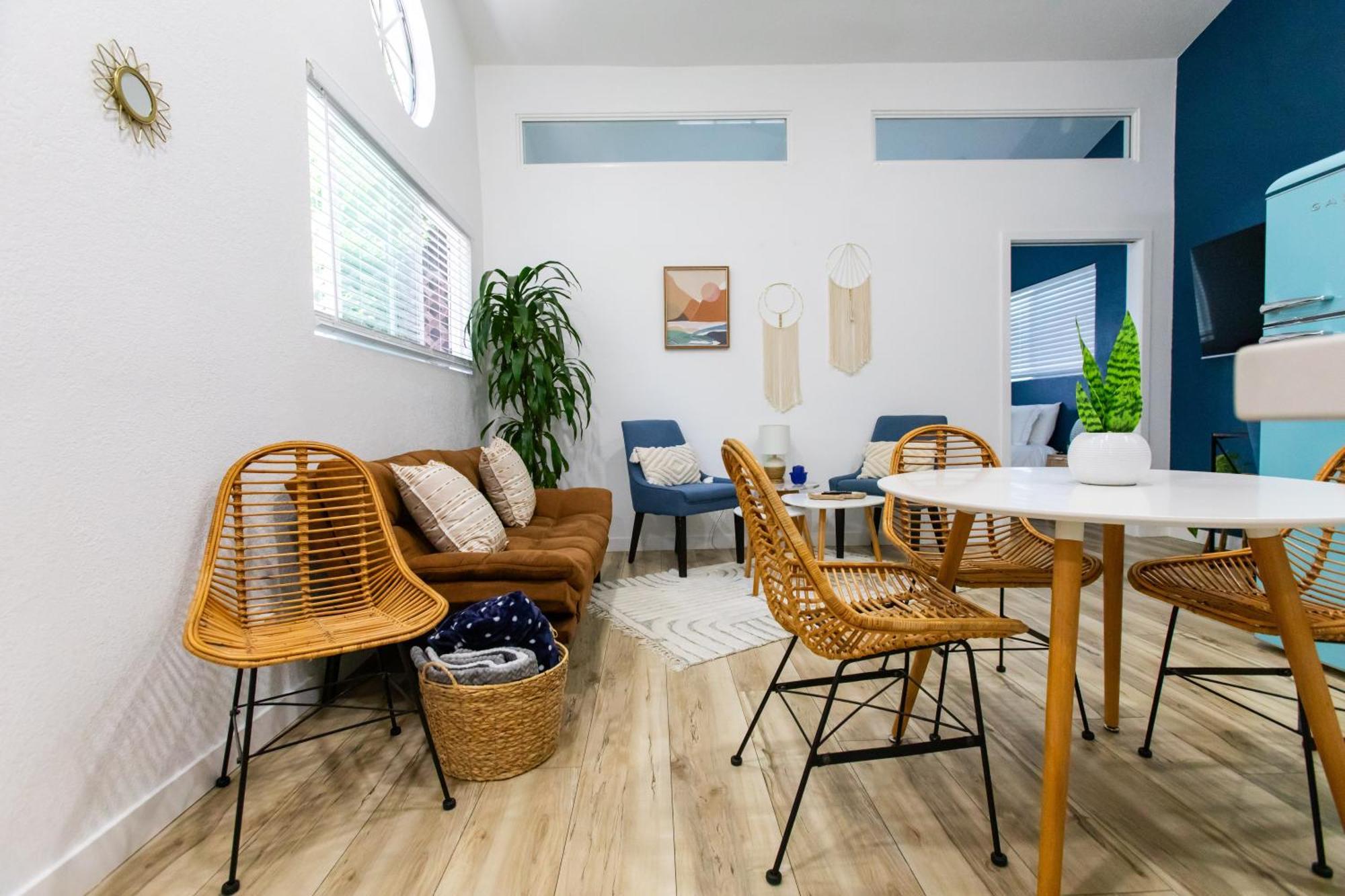 Spacious Family Retreat! Sleeps 12 + Huge Backyard San Juan Capistrano Exterior photo
